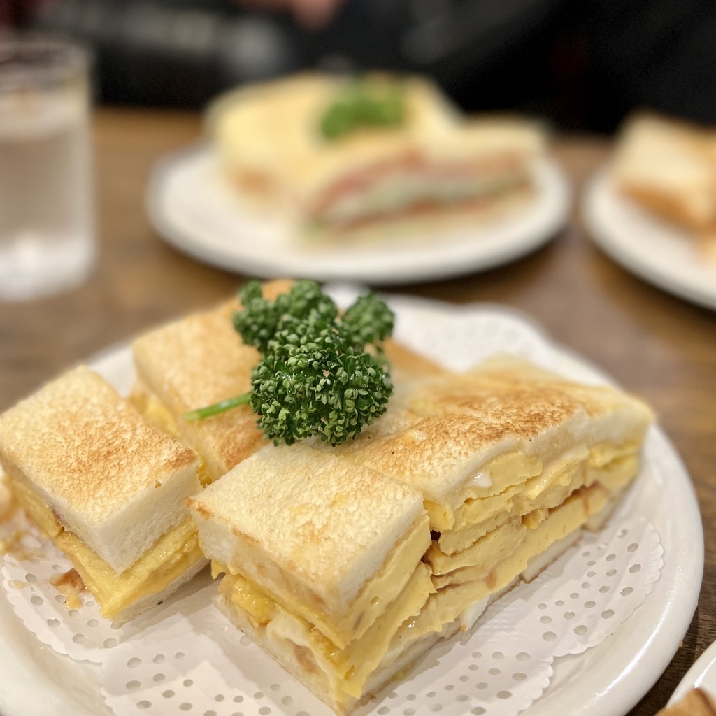ニューアストリア 千里中央 大阪 カツサンドが名物の行列老舗喫茶店 ニューアストリア 千里中央 大阪 カツサンドが名物の行列老舗喫茶店